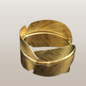 Brazalete Plumas Dorado